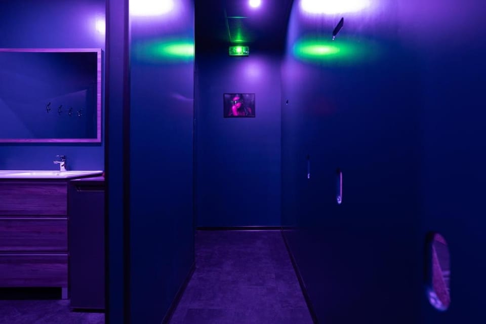 Espace Evasions Loveroom - Le Donjon 20h-9h Apartment in Toulouse
