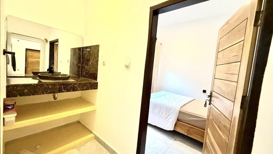 2BR Private Pool Villa, 2 Min from Kuta Beach Villa in Pujut