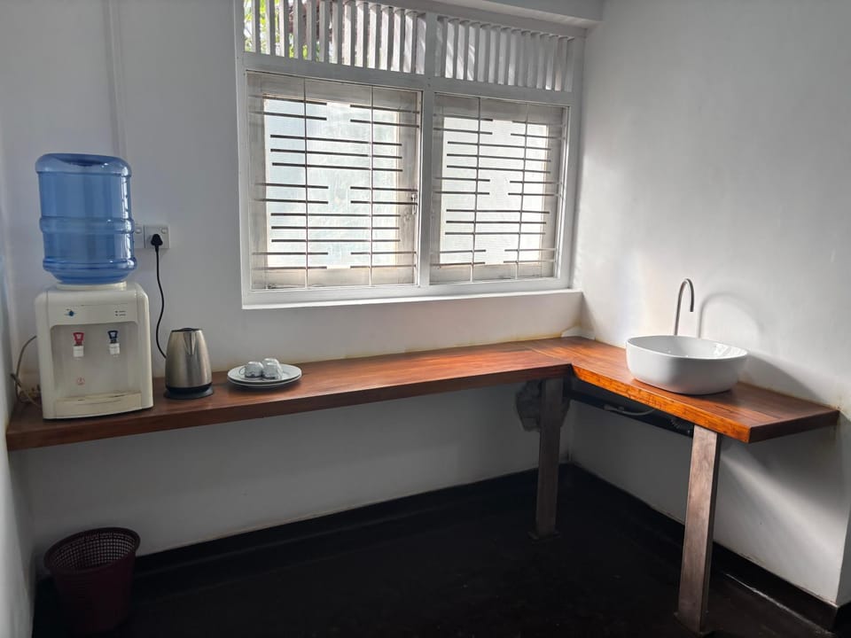 Coffee/tea facilities, Kitchen or kitchenette, Food