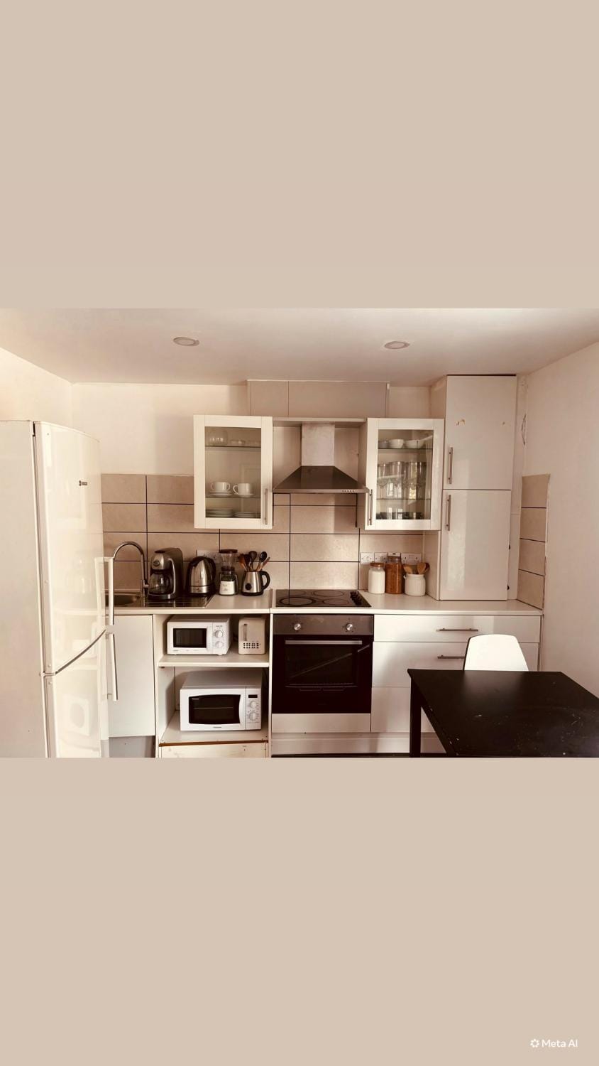 Cham Crest Apartment in Romford