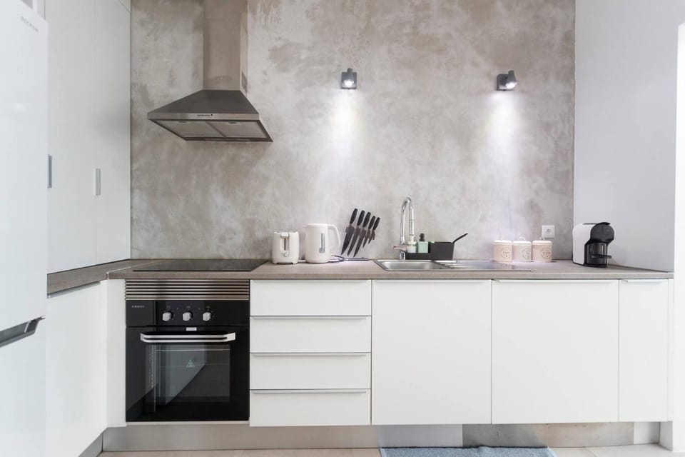 microwave, oven, kitchen