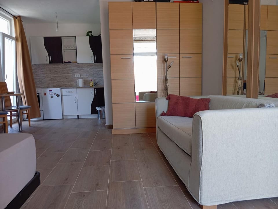 Latina lastva Apartment in Budva Municipality