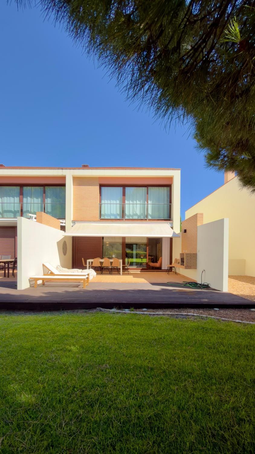 Algarve Sweet Home - Golf Villa - Pool & BBQ House in Olhos de Água