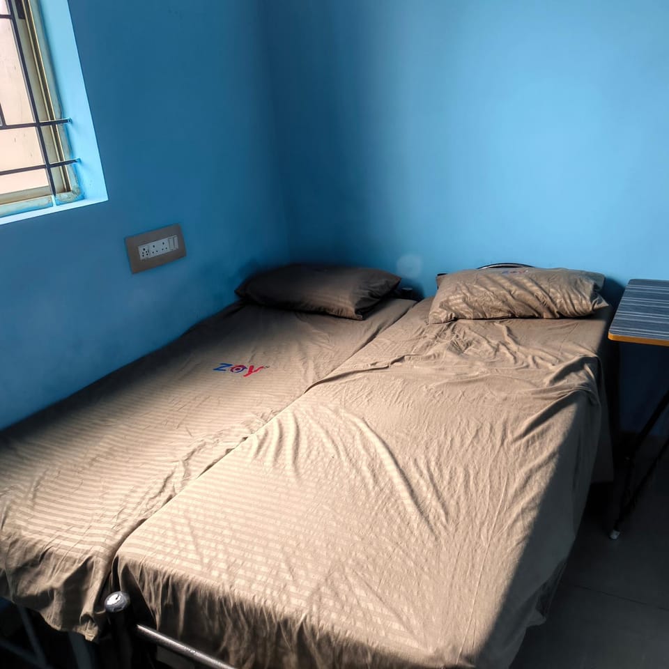 Siri Krishna Gents PG Bed and Breakfast in Bengaluru