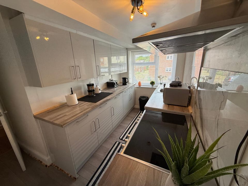 Grande Italia Rooms Comfort Italian Hospitality 5 Bed and Breakfast in Stroud