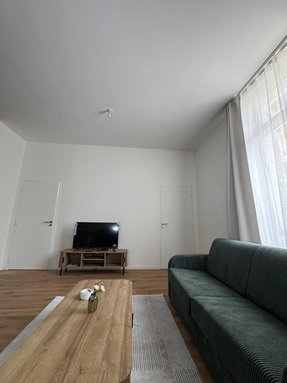 Communal lounge/ TV room, TV and multimedia, Living room
