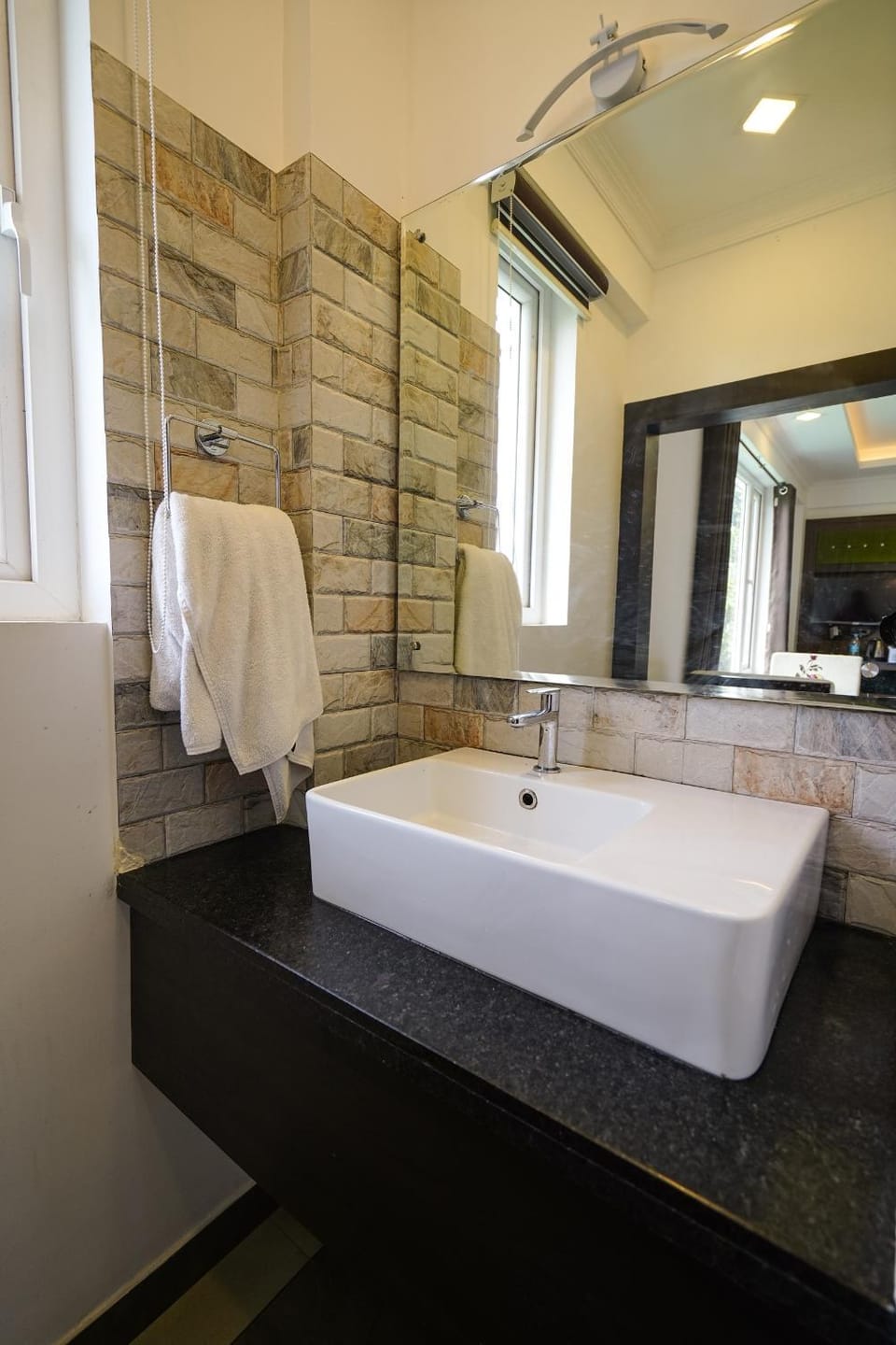 Bathroom, towels