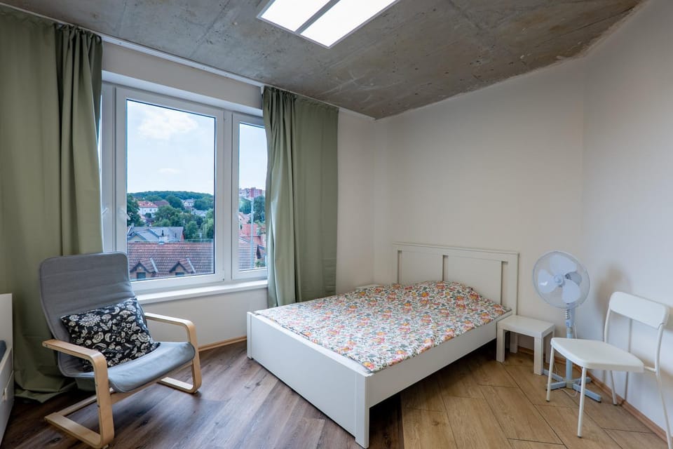 Brand new studio Penthouse #34 near center with FREE parking Apartment in Prague