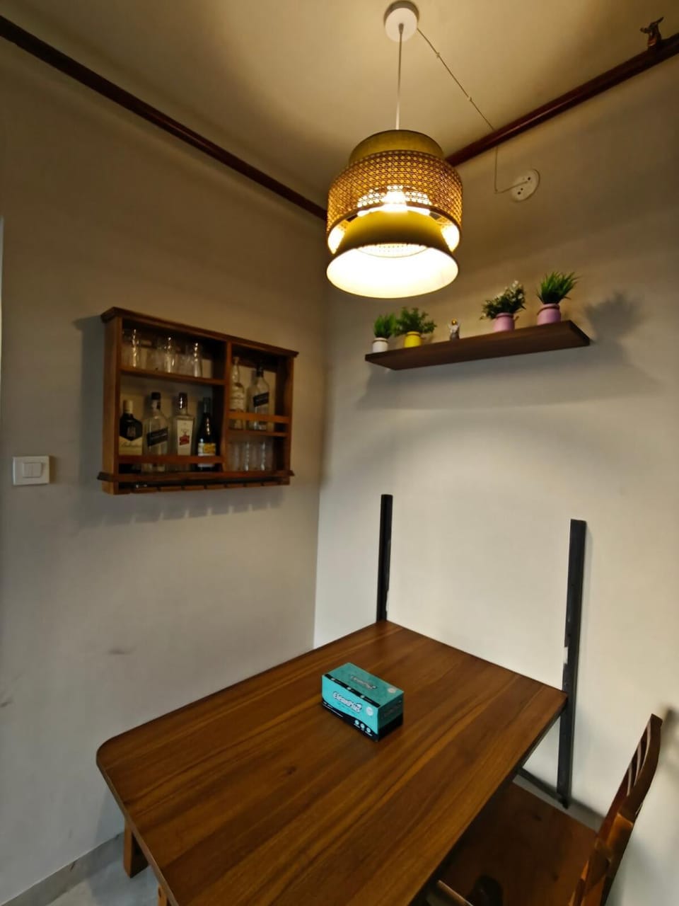 Views & Vibes Apartment in Mumbai