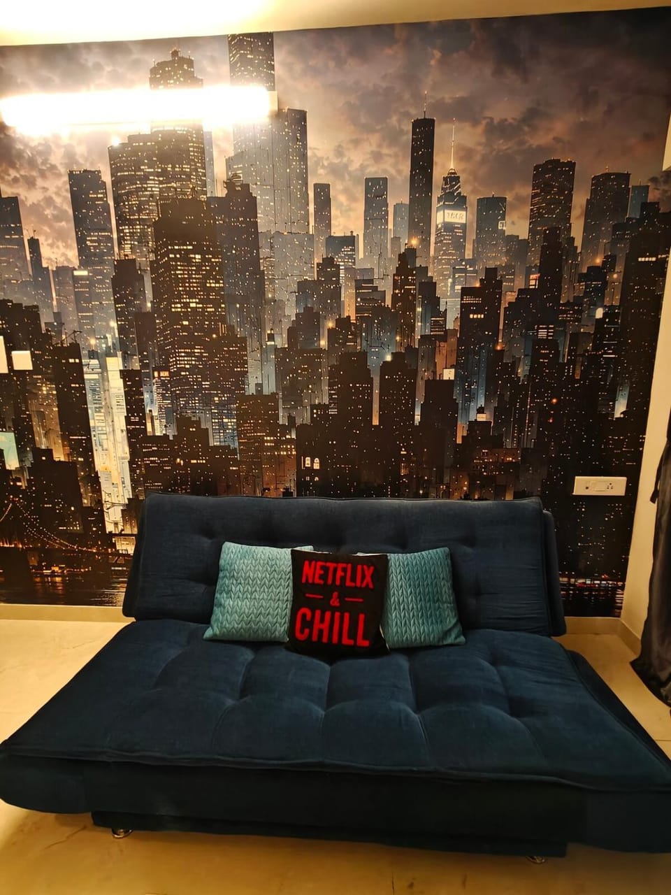 Views & Vibes Apartment in Mumbai