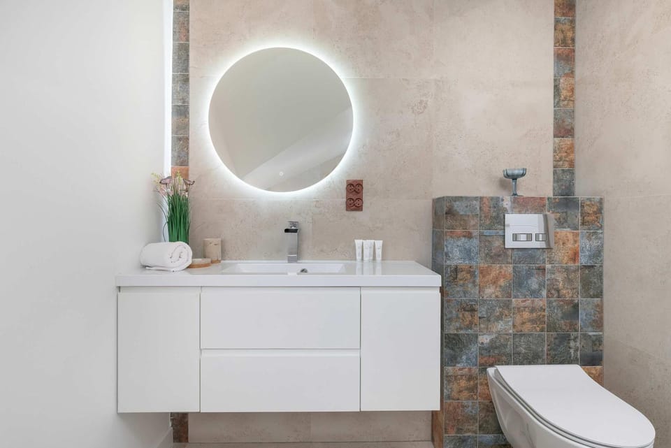 Toilet, Bathroom