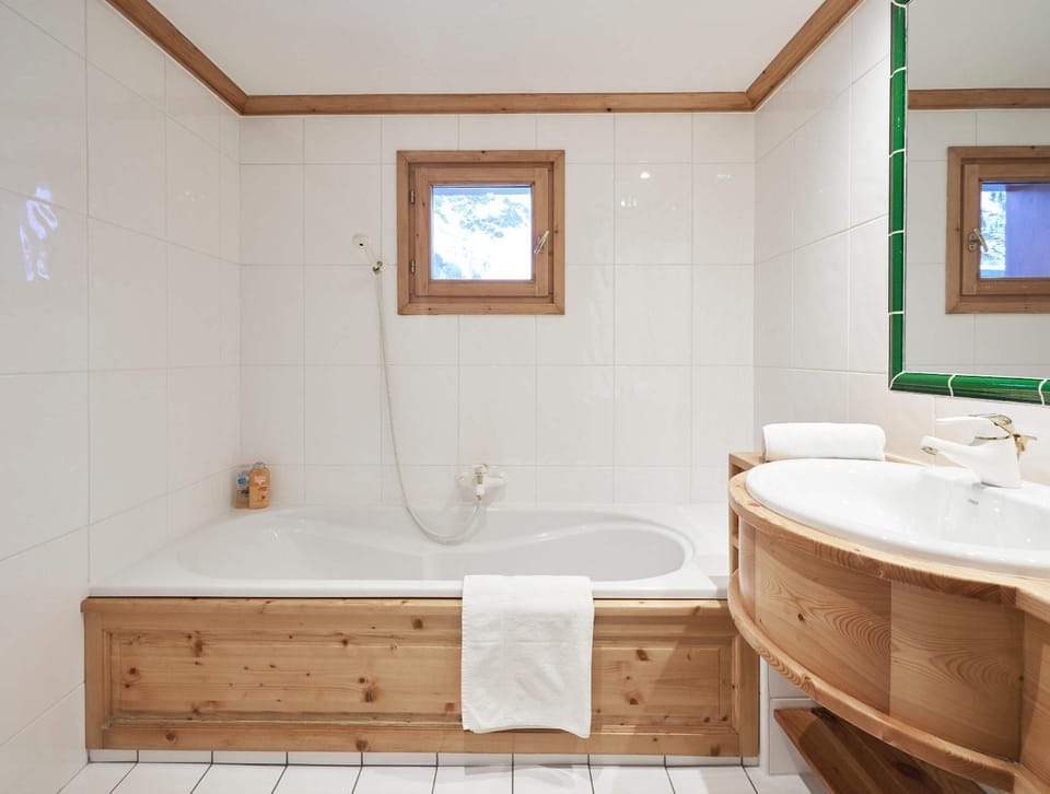 Santons 10 by One of A Kind Travel Apartment in Val dIsere