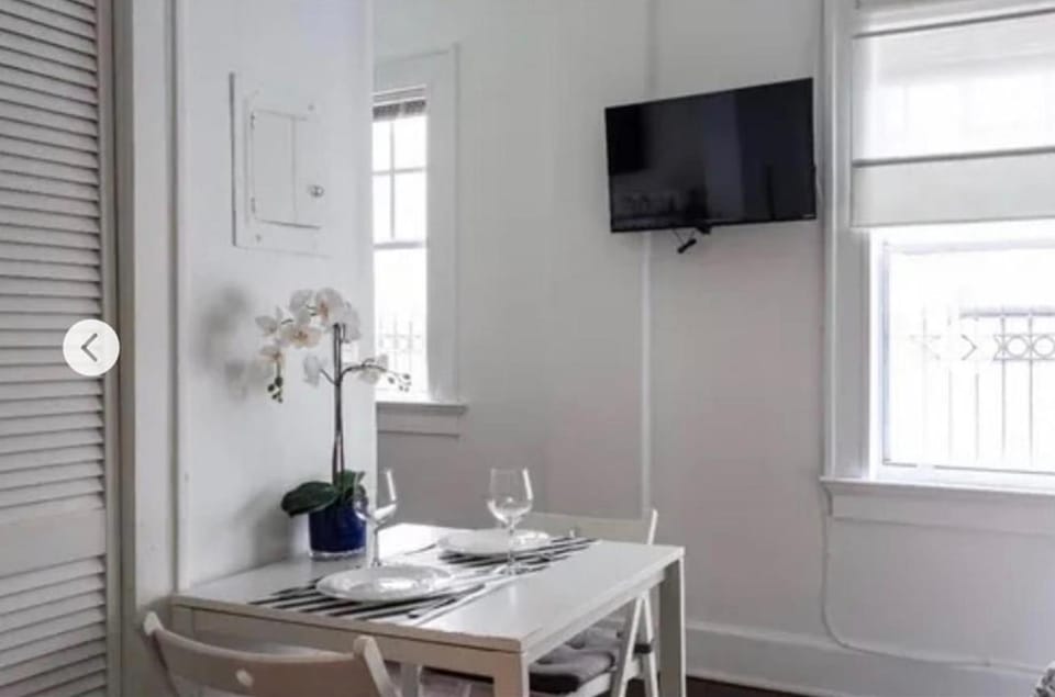 Beautiful Studio in Miami Beach Apartment in Flamingo Lummus