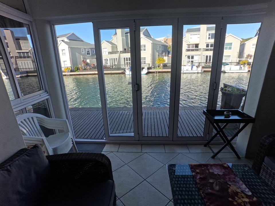 Marina Martinique Aruba Breeze Condo Apartment in Eastern Cape