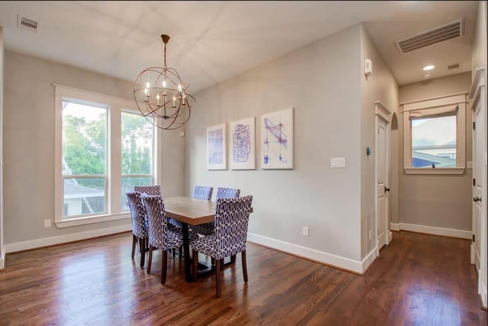 Southern Charm Meets Easy Convenience 5 mins to DT House in Anderson