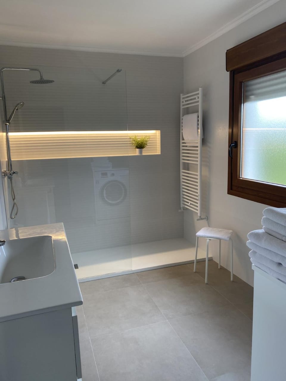 Shower, Bathroom