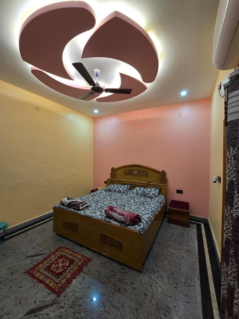 Vrinda Serenity Homestay Vacation rental in Uttar Pradesh