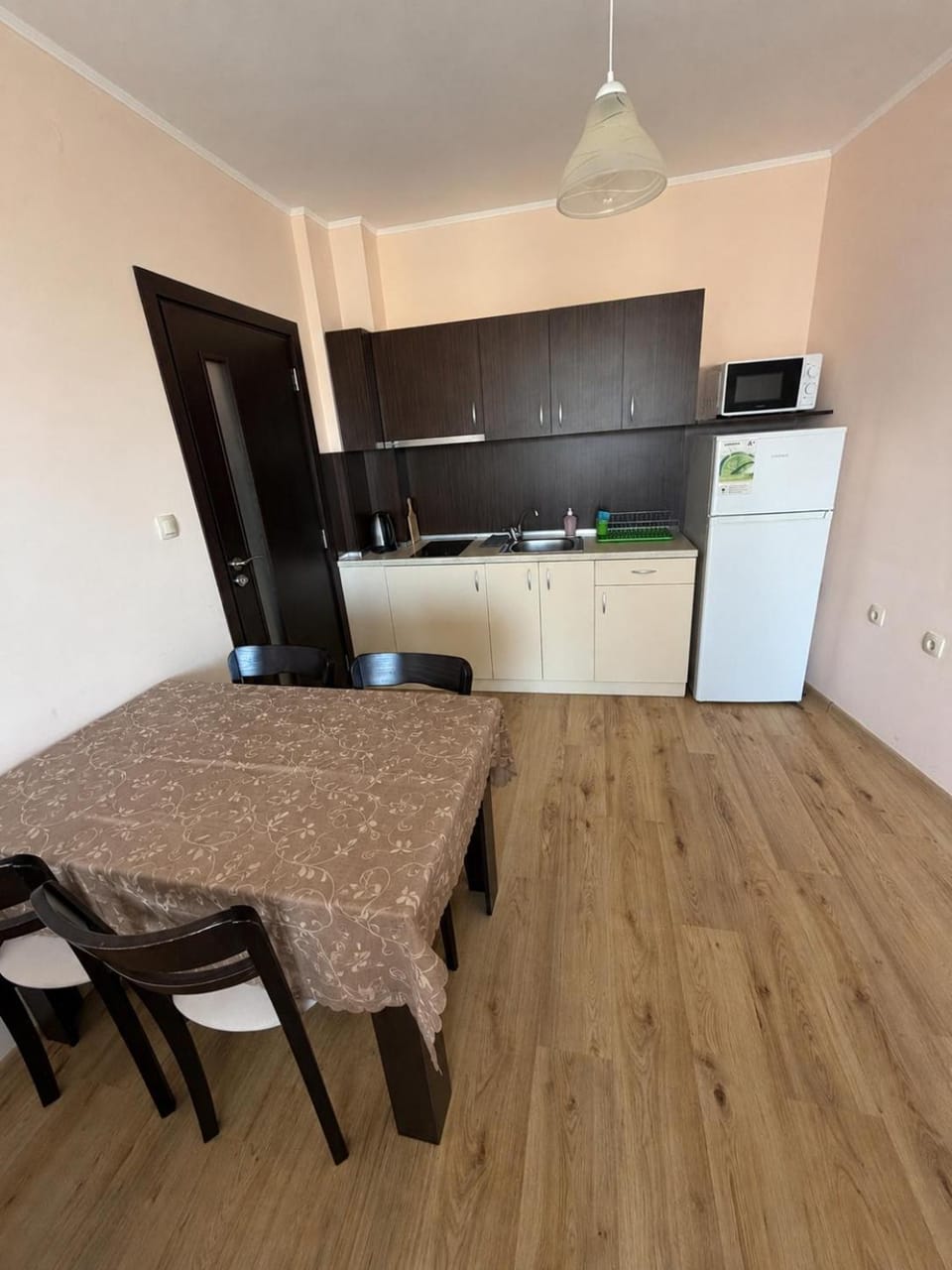 Kitchen or kitchenette, kitchen