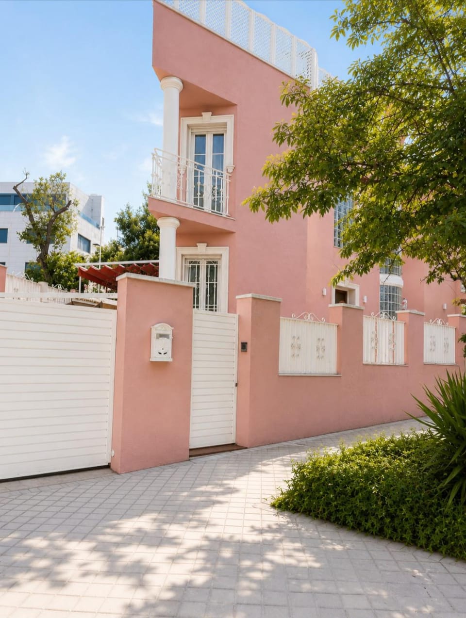 Hostal Alfonso XIII Bed and Breakfast in Madrid