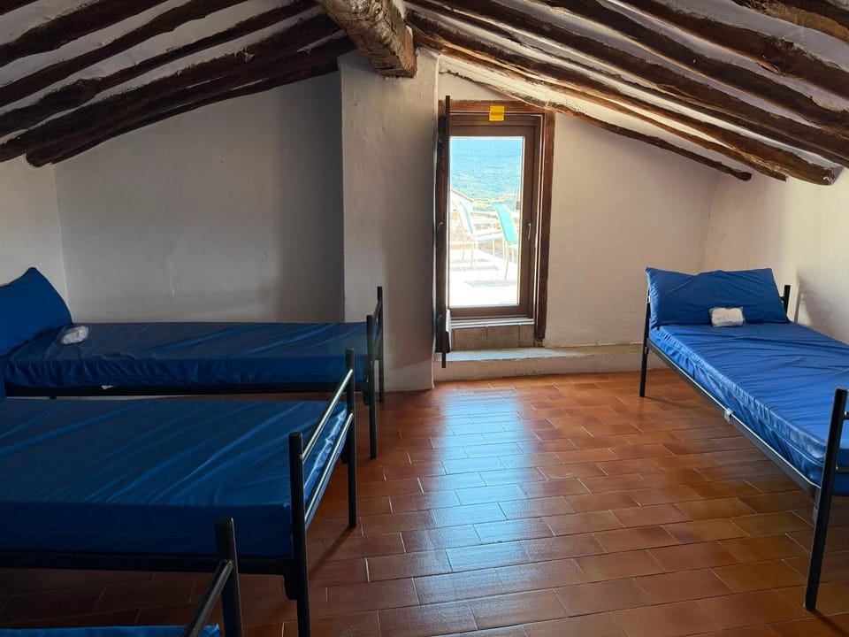 Albergue OasisTrails for pilgrims on Camino de Santiago Hostel in Navarre