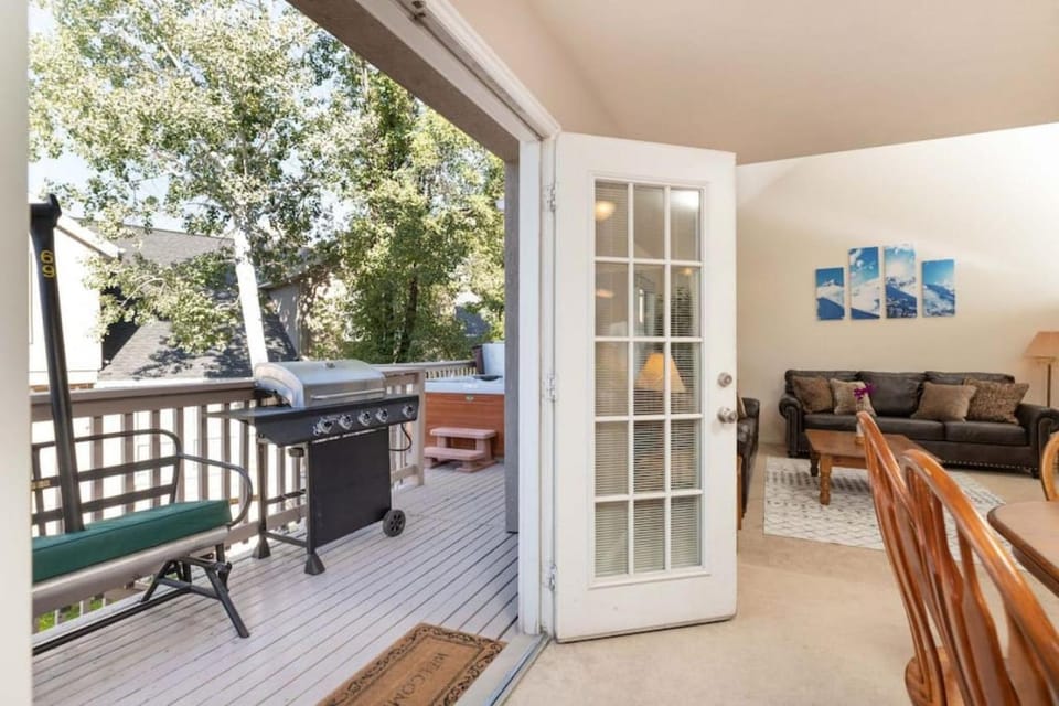 Wasatch Grove - Prvt Hot Tub Close to Cottonwood Canyons Resorts House in Cottonwood Heights