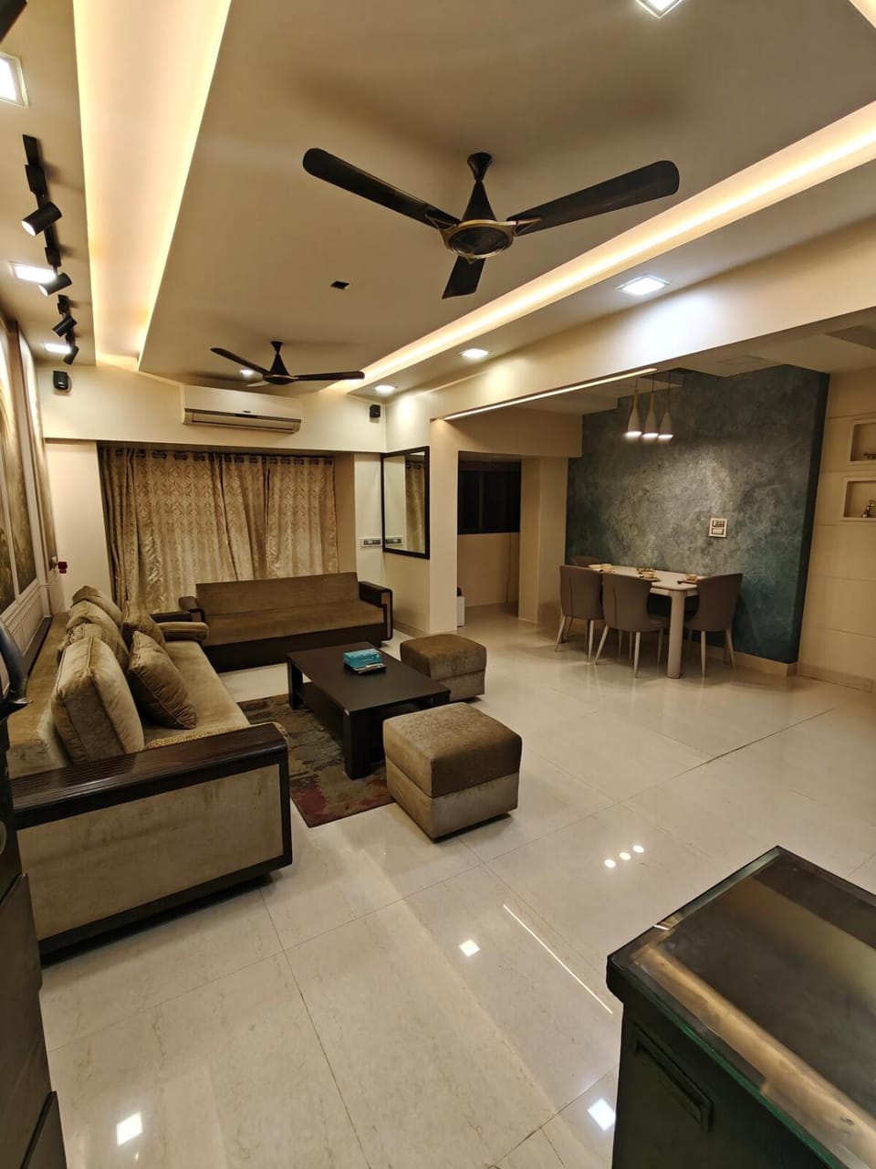 The Royal Abode Apartment in Mumbai