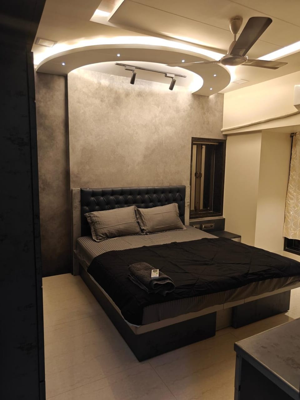 The Royal Abode Apartment in Mumbai