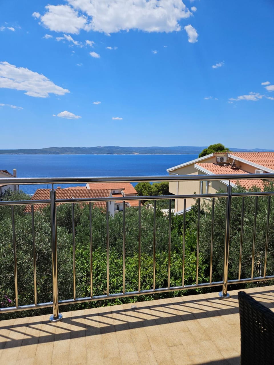 Villa Knezović Revenić 3 Bed and Breakfast in Brela