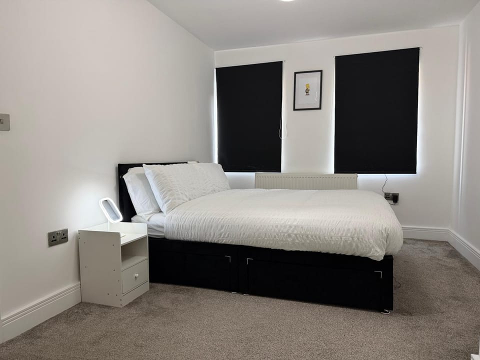 Serene 2-BDR Maisonette Apartment in Wolverhampton