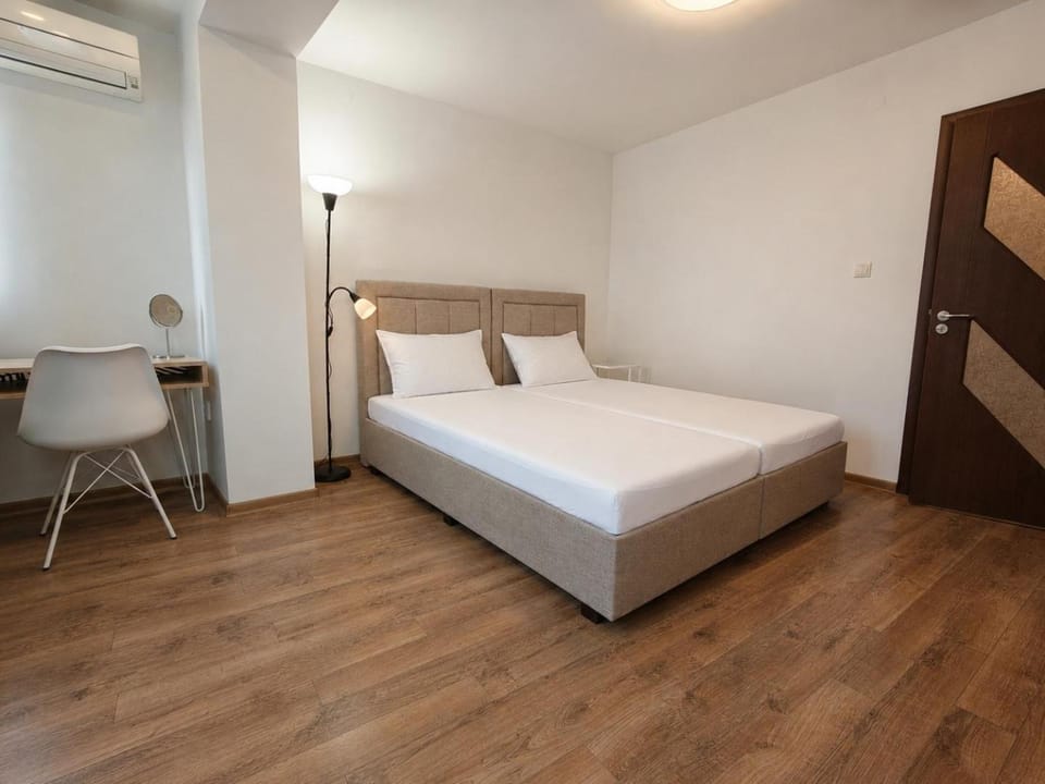 Spesious apt "Studentska" with sea view Apartment in Varna