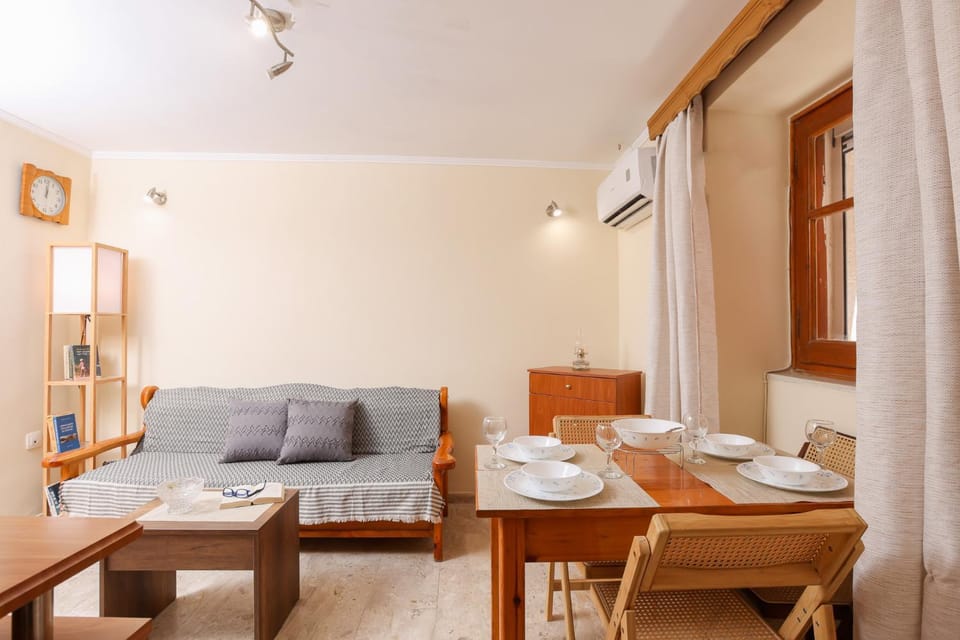 Nicky's Maisonette Apartment in Corfu