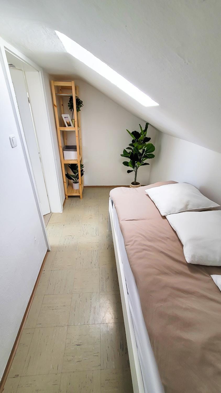 DG L- 40m2 2-Zimmer Wohnung 15 min von Salzburg entfernt Apartment in Berchtesgadener Land