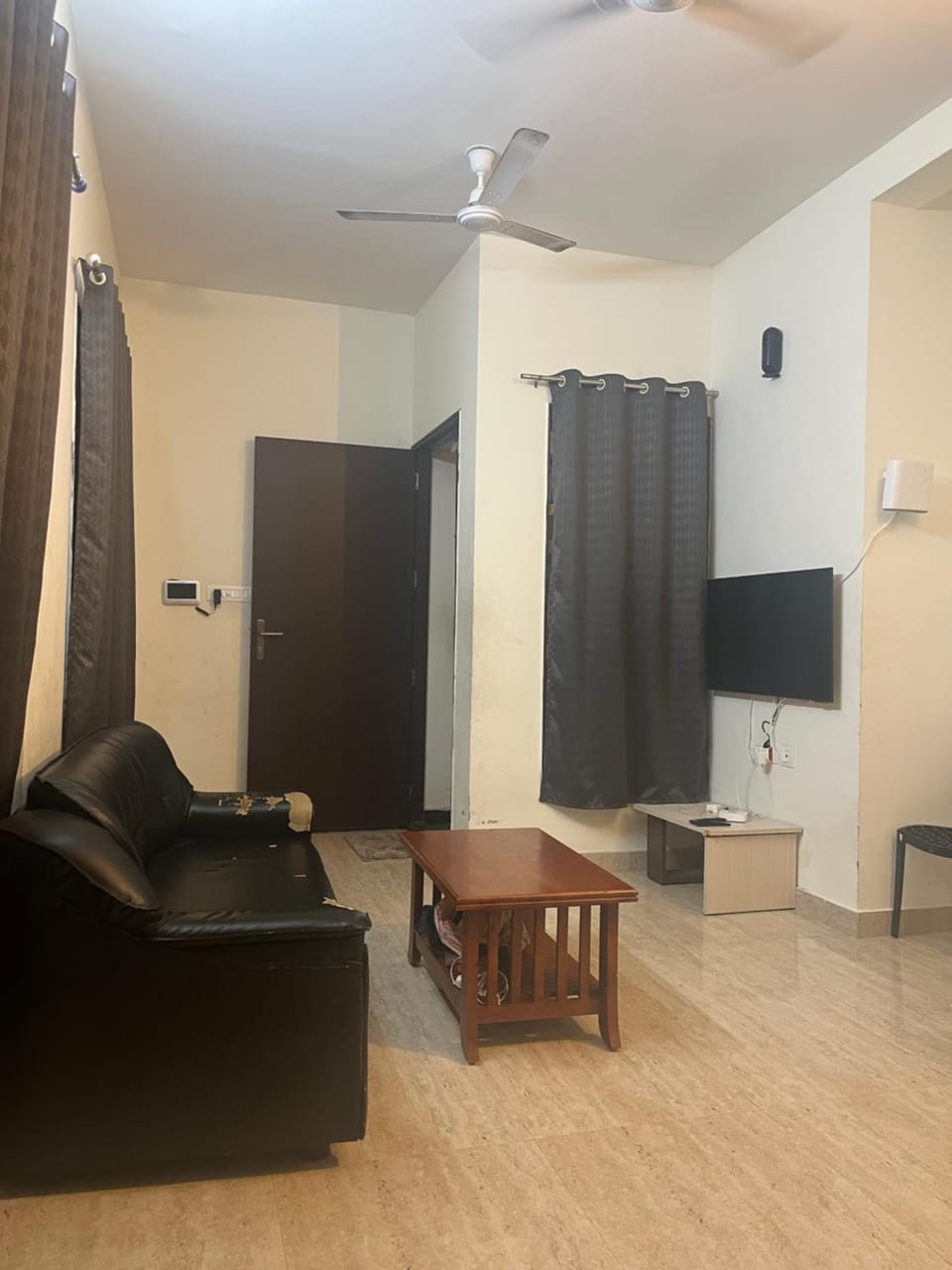 Communal lounge/ TV room, TV and multimedia, Seating area