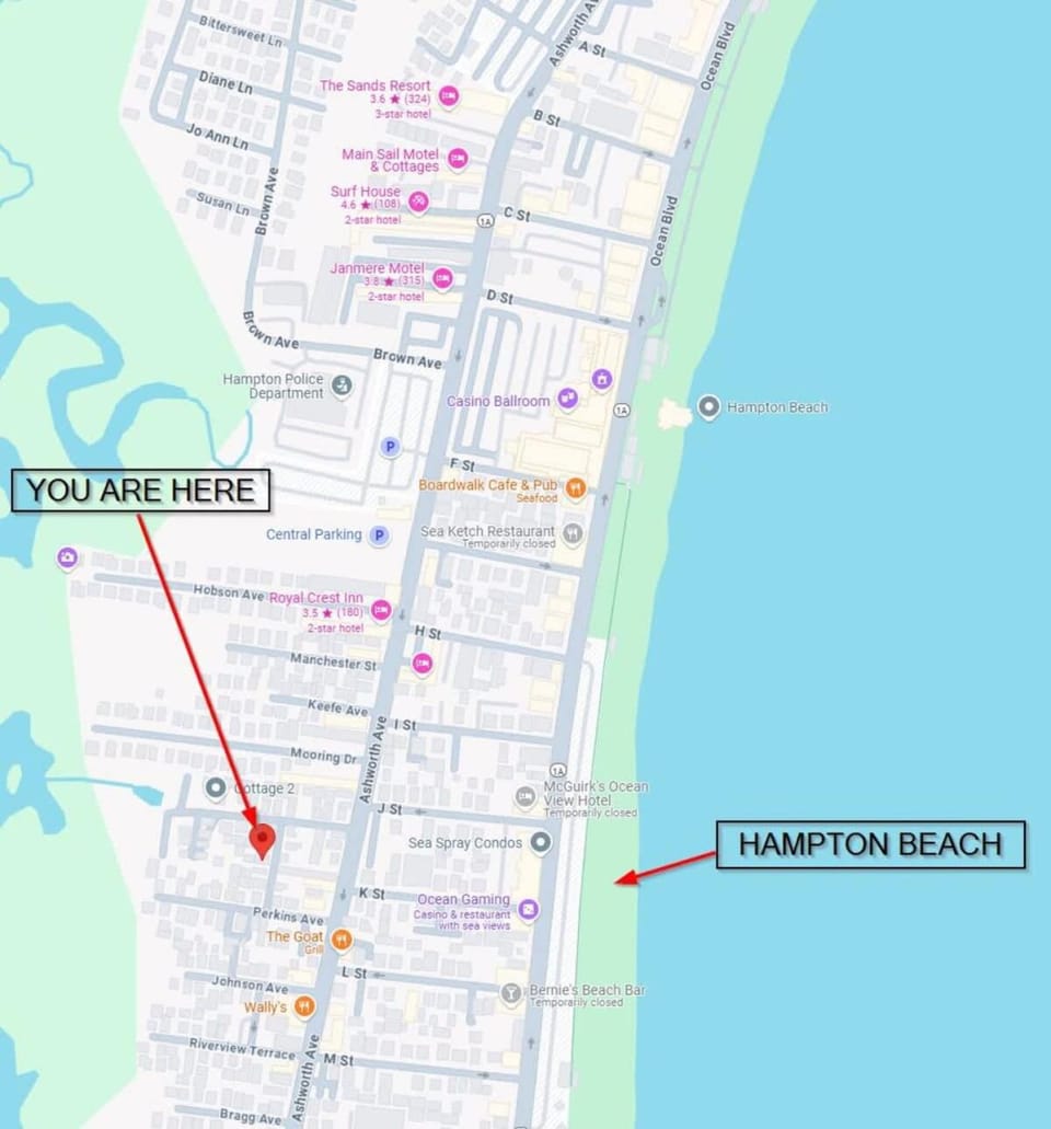 Driftwood Getaway - Perfect Location Near Beach House in Hampton Beach