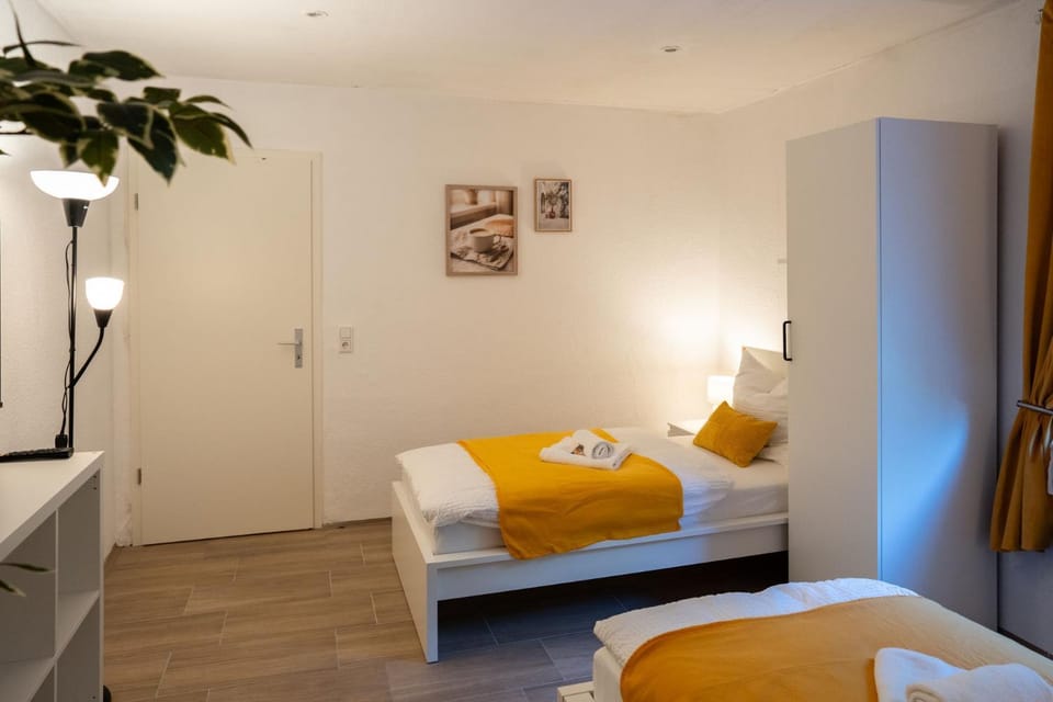 Fireside by Loftigo - Terrasse, Garten & Kaminflair Apartment in North Rhine-Westphalia