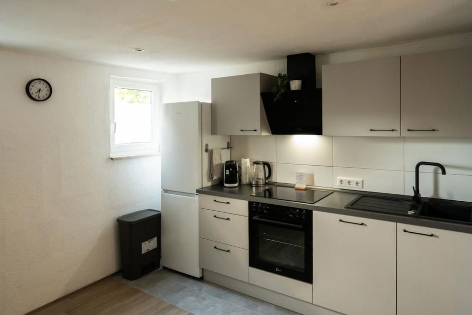 Fireside by Loftigo - Terrasse, Garten & Kaminflair Apartment in North Rhine-Westphalia