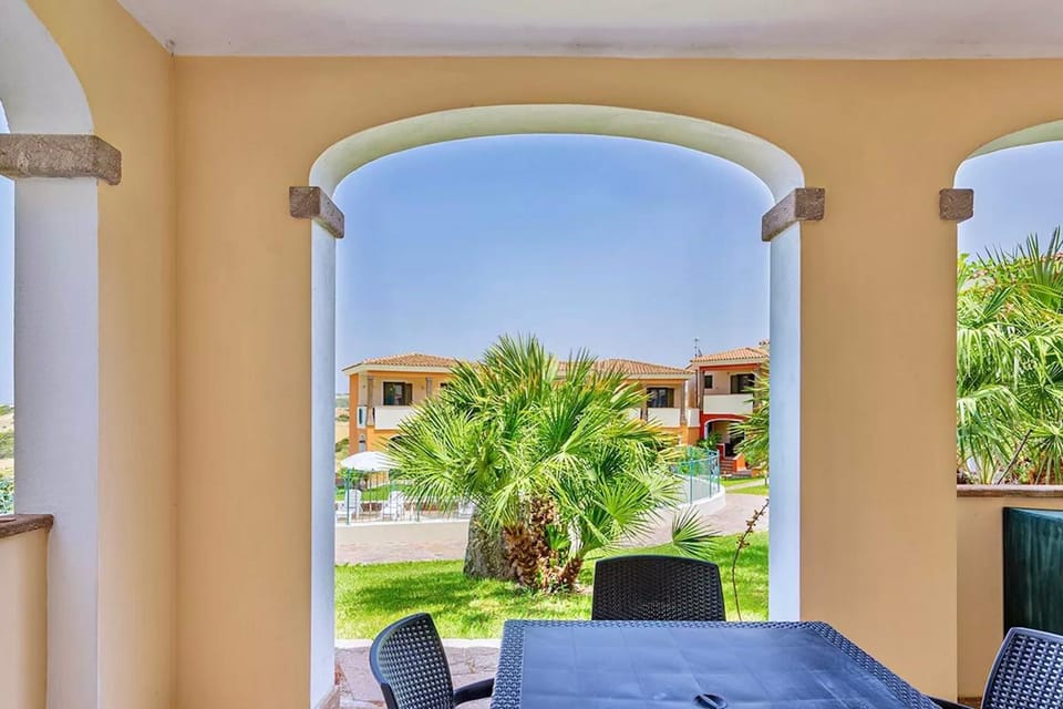 Patio, Day