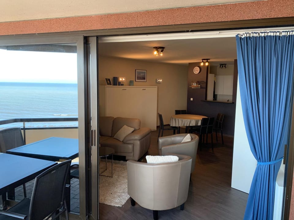 Balcony/Terrace, Seating area
