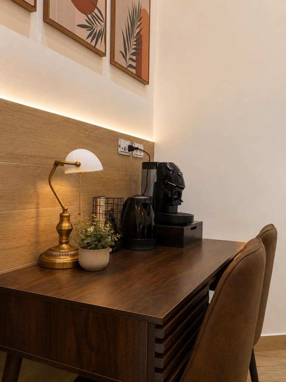 Coffee/tea facilities, Seating area