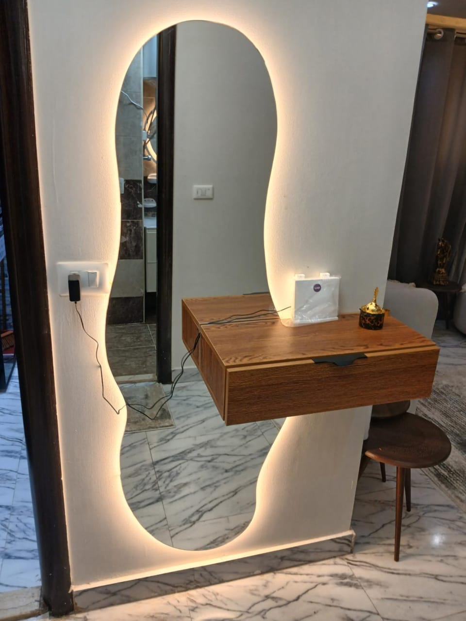 شقه فندقيه في قلب المهندسين بسعر مغري جدا Apartment in Egypt