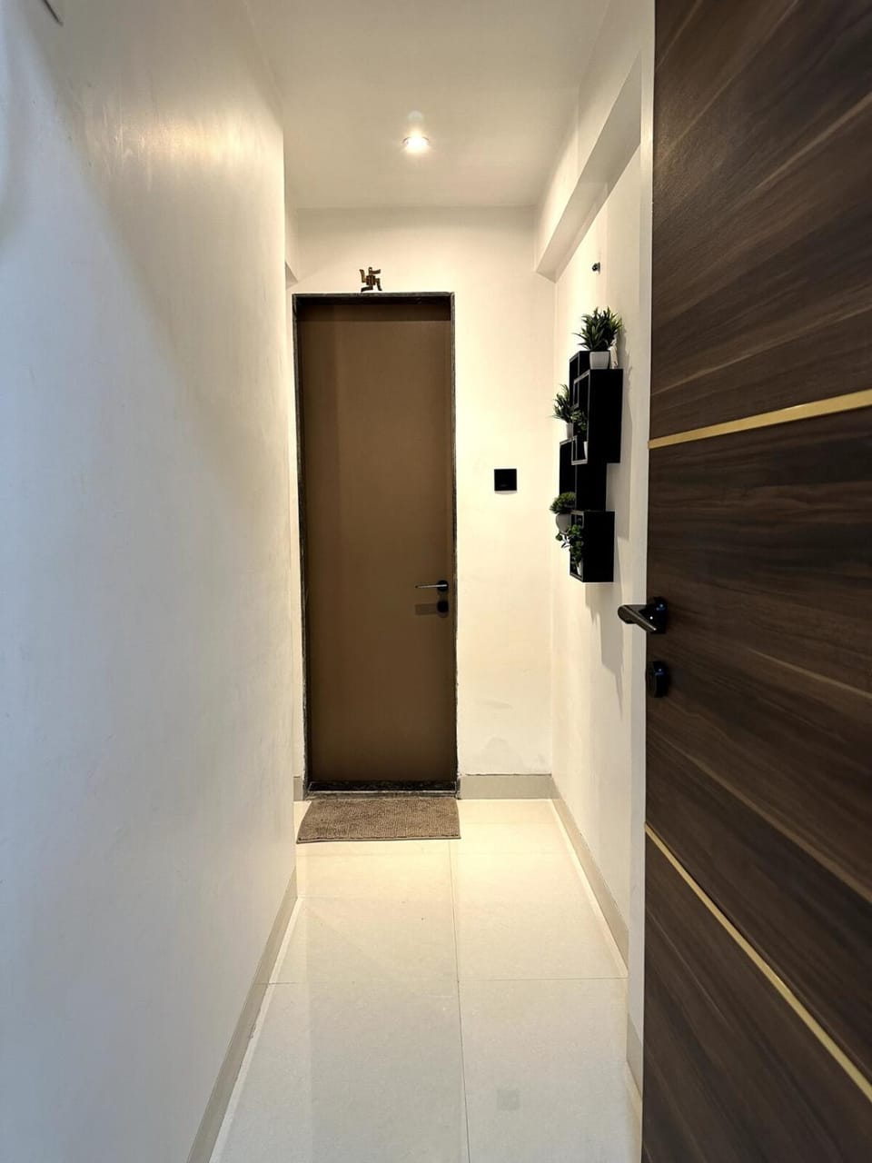 MCSC Luxury Paradise Near Nesco Apartment in Mumbai