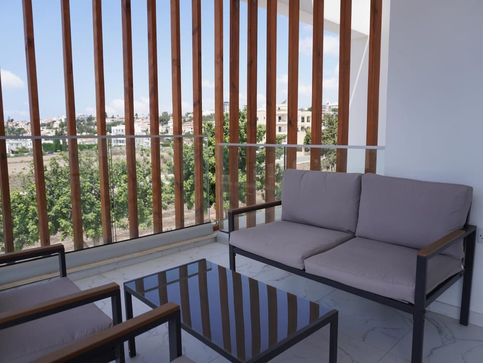 View (from property/room), Balcony/Terrace, Seating area