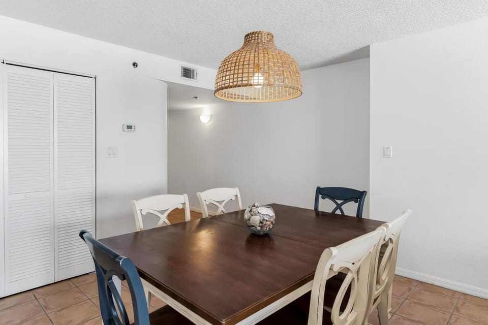 Dining area, air conditioner