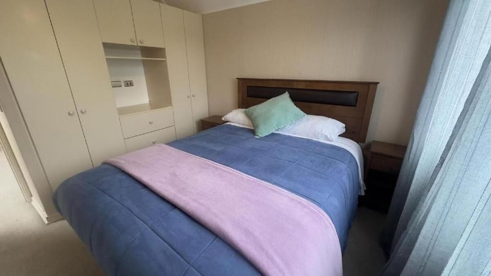 Bedroom, wardrobe