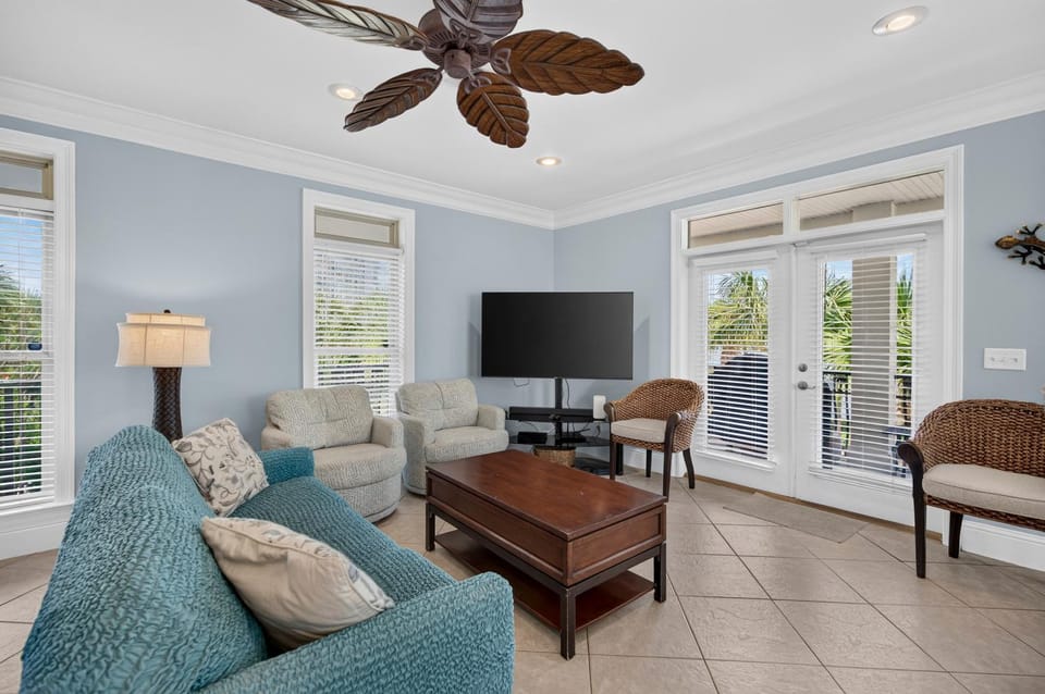 Sea Breeze - Coastal Retreat in Dunes of Destin House in Destin