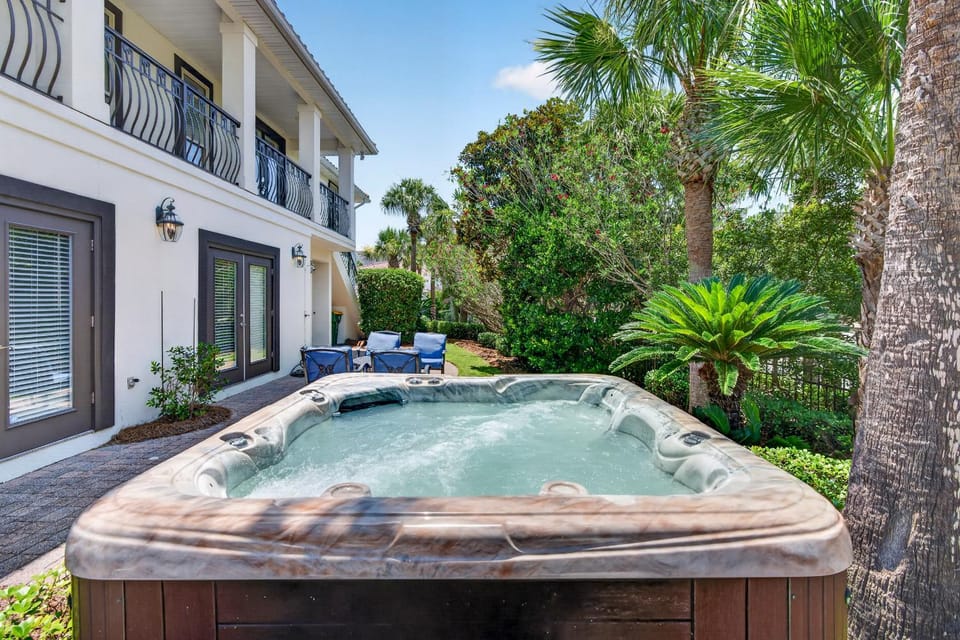 Sea Breeze - Coastal Retreat in Dunes of Destin House in Destin