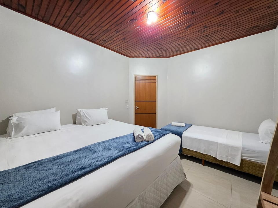 Casa Quintal amplo muito prox das Cataratas e Aero House in Foz do Iguaçu