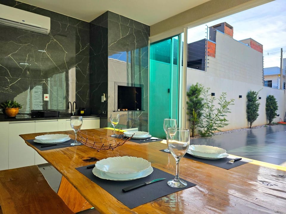 Casa com piscina 15min Centro e Cataratas House in Foz do Iguaçu