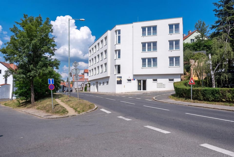 Brand new studio Penthouse #37 near center with FREE parking Apartment in Prague
