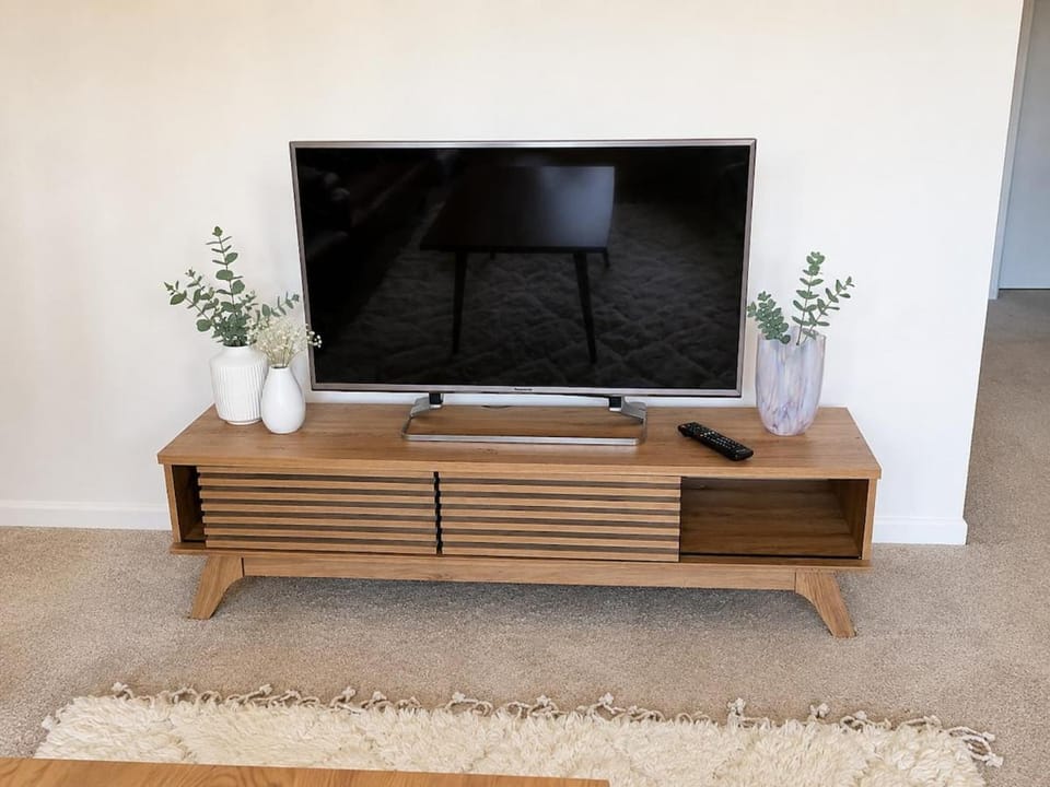 Communal lounge/ TV room, TV and multimedia, Evening entertainment